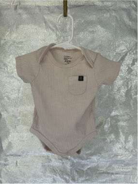 Baby Modern Moments by Gerber Bodysuit 6-9 Months Beige